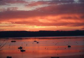 accommodation Saint Malo gite Brittany Saint Malo Saint Saint Suliac Ker Mor sunset on the sea.jpg